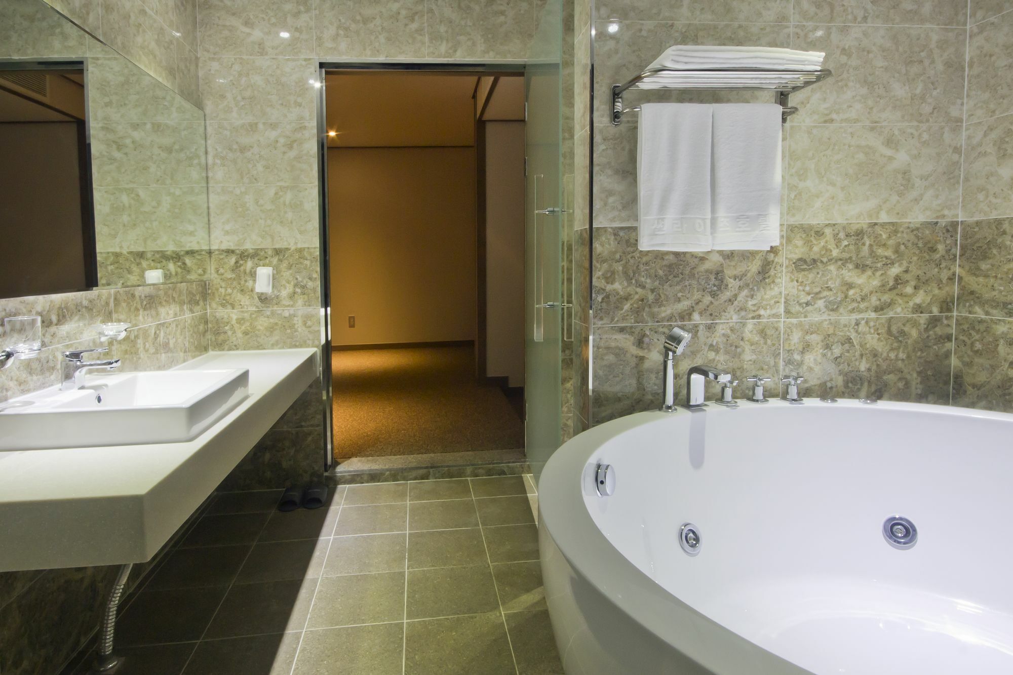 Sunrise Hotel Seongsan Szogüpho Kültér fotó